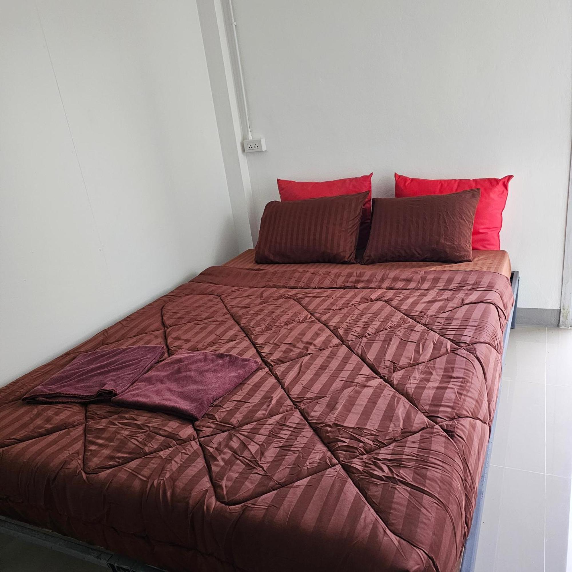Bansuan Inthanon Resort -Classic House Чом Тхонг Экстерьер фото